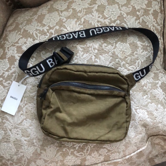 BAGGU Handbags - BAGGU Fanny Pack kelp color original strap